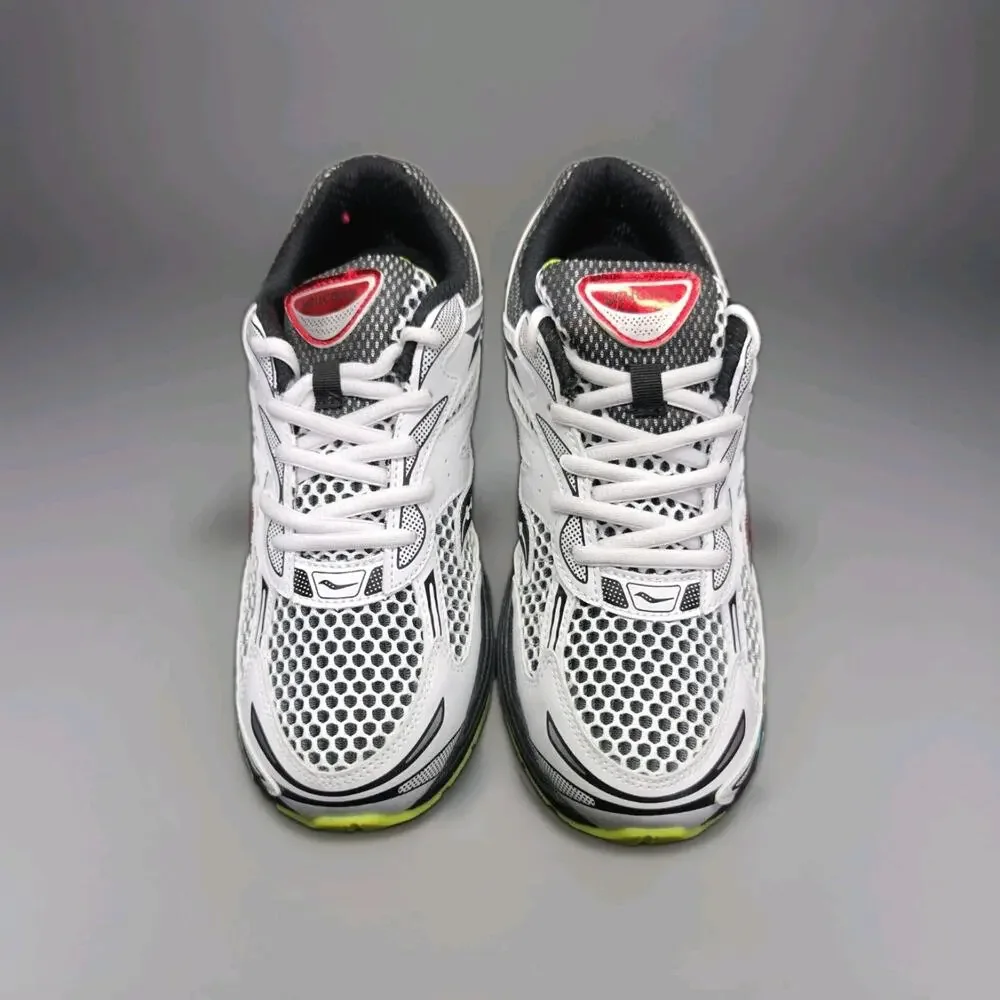 Size 7 Men Saucony OMNI 9